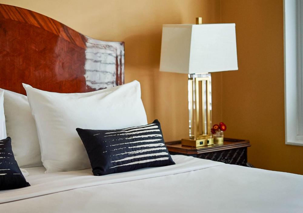King Suite interior